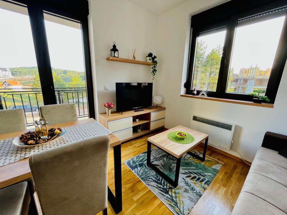 Lux Apartmani Vojinovic زلاتيبور المظهر الخارجي الصورة
